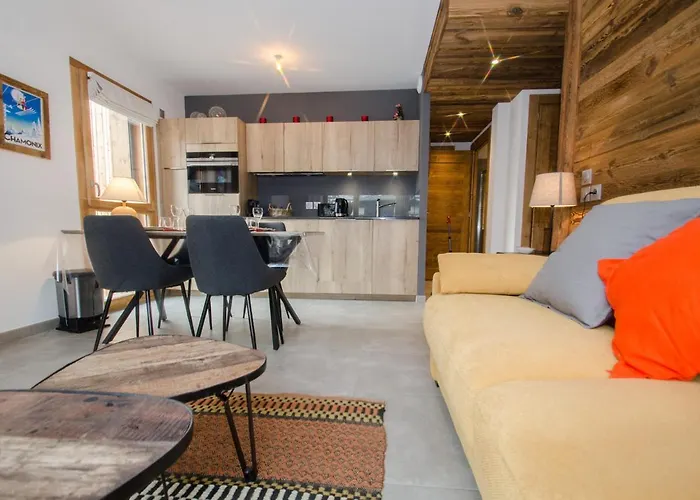 3 étoiles, Wifi, Parking, Balcon à - Fr-1-343-201 * Chamonix